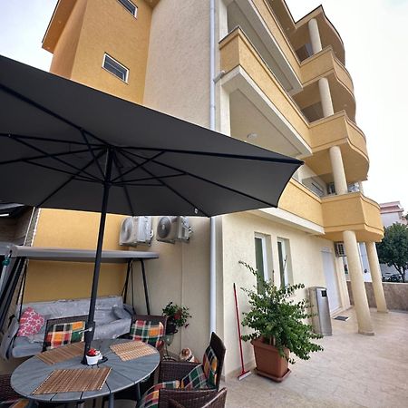 Apartments Edona Ulcinj Buitenkant foto