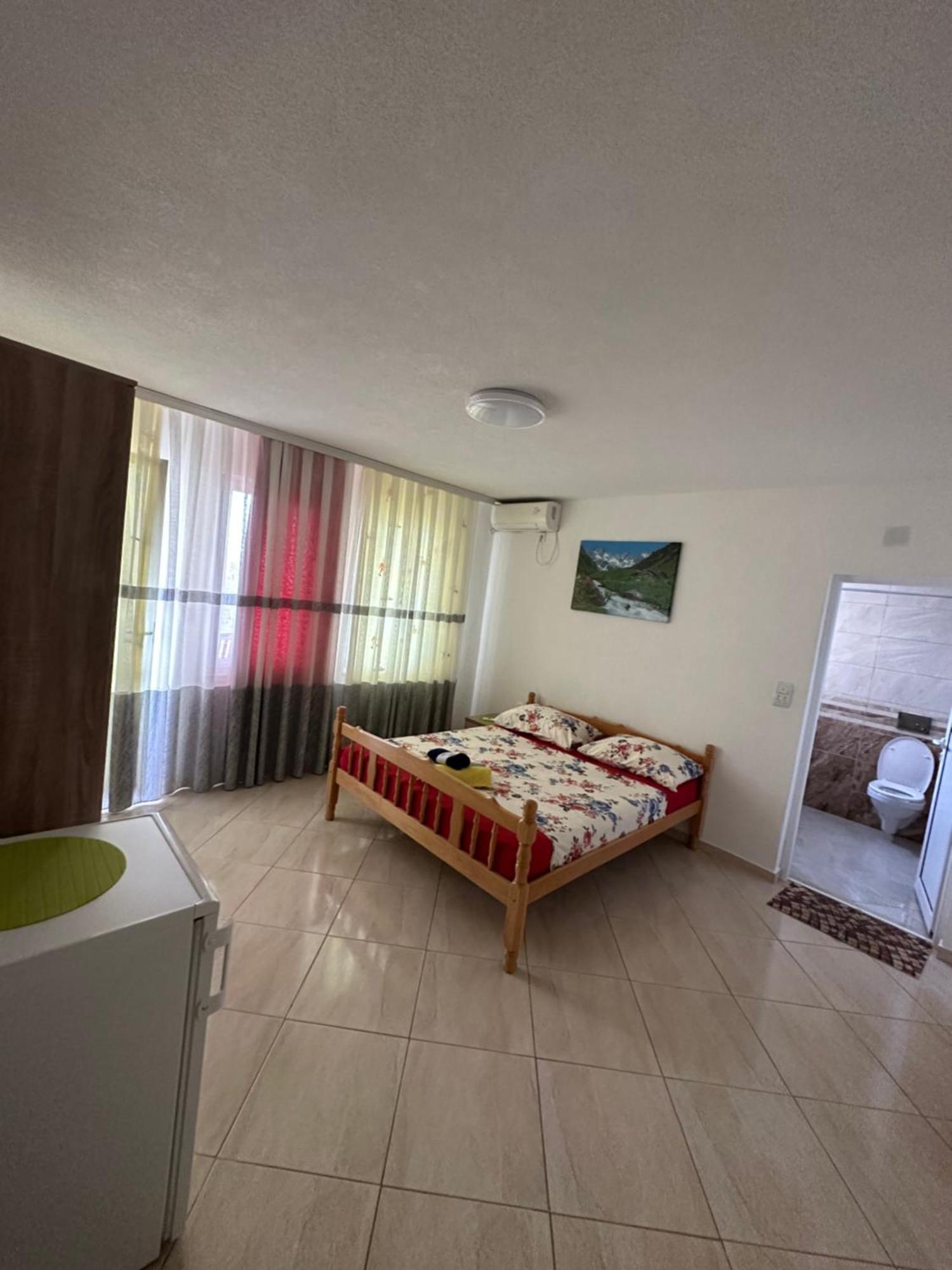 Apartments Edona Ulcinj Buitenkant foto